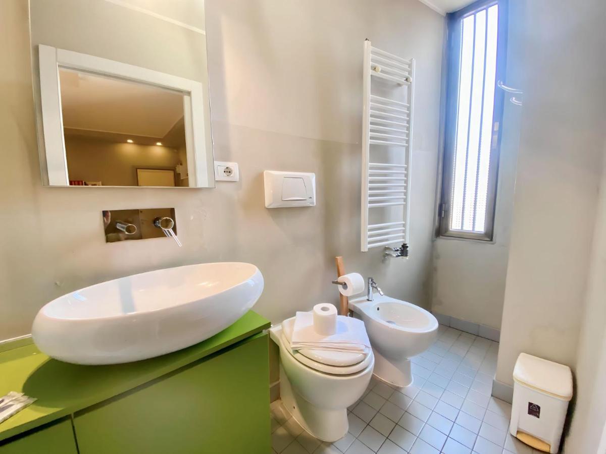 Apartamento Viale Umbria Colorful And Cosy Studio Milán Exterior foto